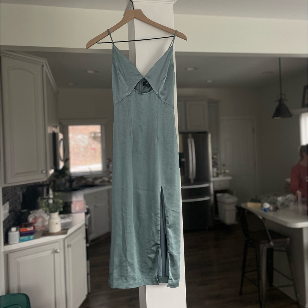 XS Lulus silk midi dress, never worn